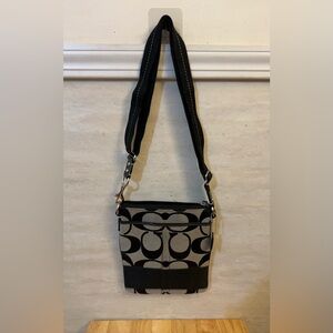 Coach Signature Swingpack Crossbody Bag